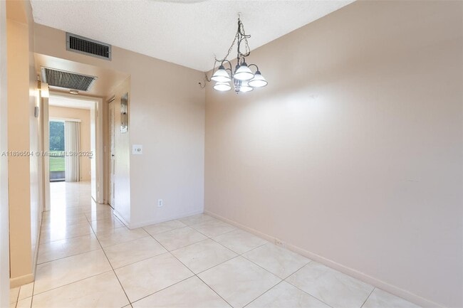 Building Photo - 400 SW 134th Way