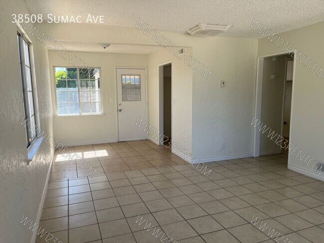 Building Photo - 38508 Sumac Ave