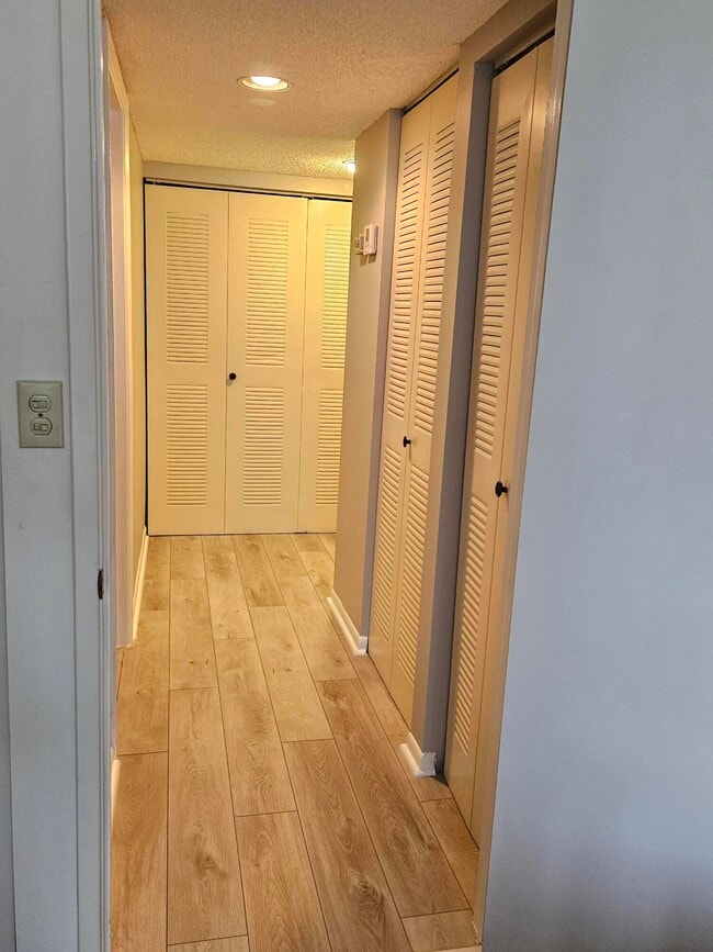 Building Photo - 10663 Ocean Palm Way