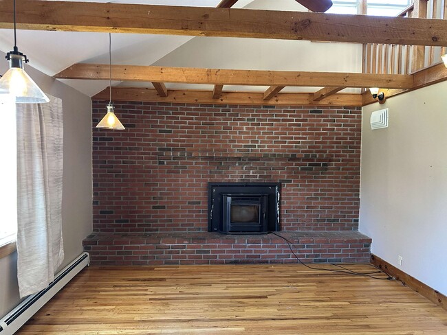 Building Photo - 15 Goen Rd