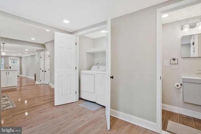 Building Photo - 1102 Carroll St