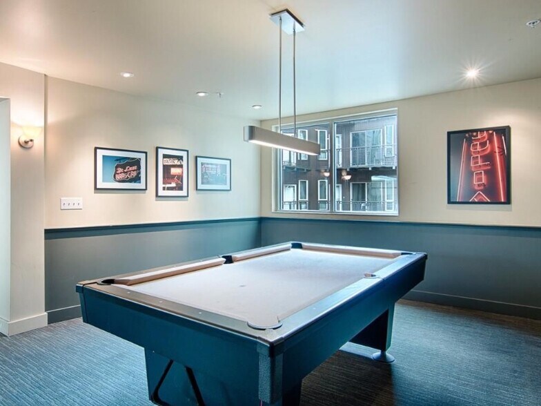 Building Photo - 1420 E Pine St