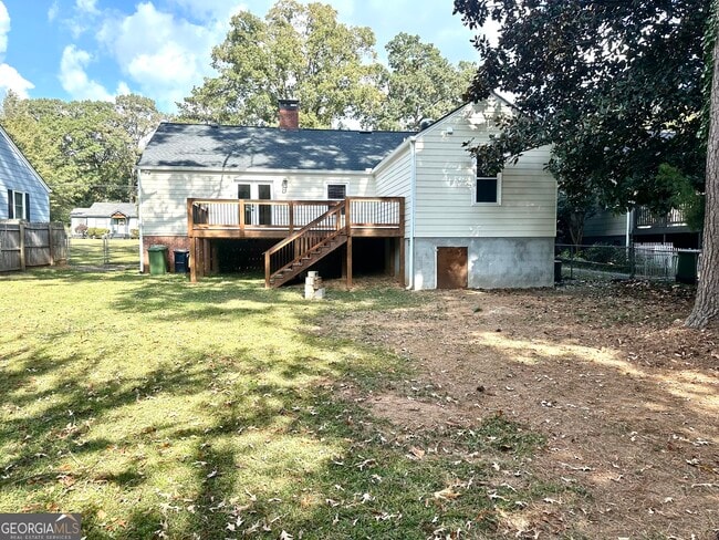 Building Photo - 716 Bieze St