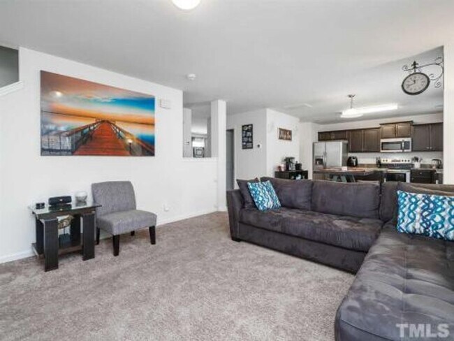 Building Photo - Spacious 3BR/2.5BA 2-Story Home with Open Floor Plan, Cul-de-Sac Charm, and Luxurious Features – ...