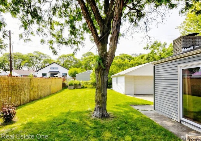 Building Photo - 4217 Crooks Rd