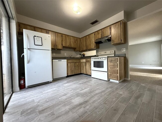 Building Photo - 5006 Parkhill Dr