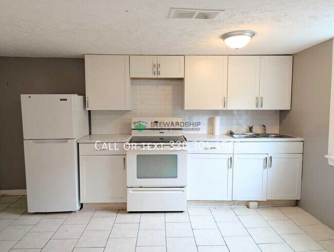 Primary Photo - 177 Watson St
