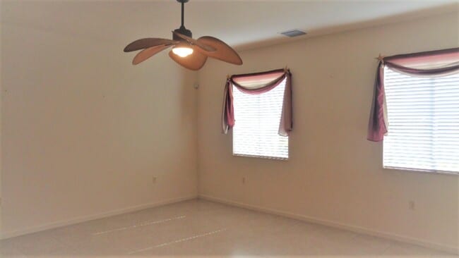 Building Photo - 2553 Langrove Ln SW