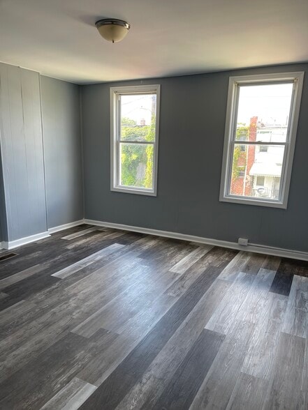 Building Photo - 2240 Penrose Ave