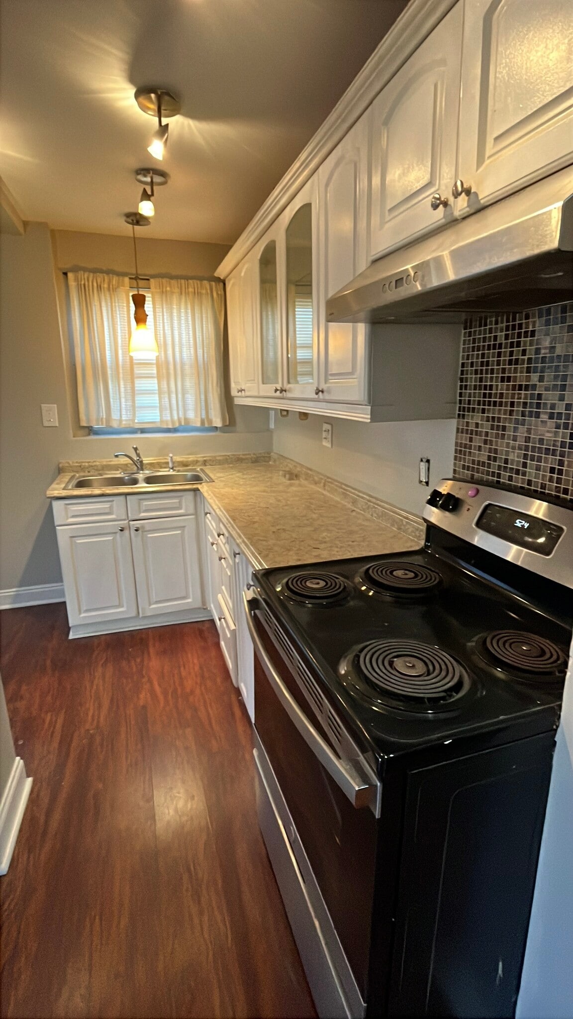 Building Photo - 650 Jett St NW