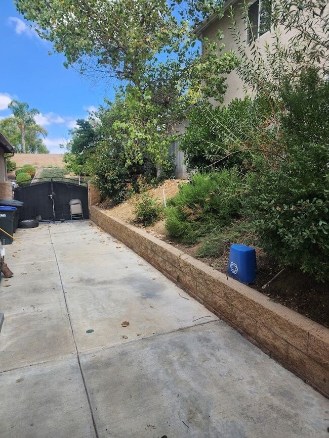 Building Photo - Gorgeous 4 Bedroom Home in Temecula with R...