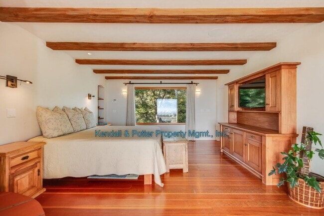 Building Photo - Executive Coastal Living at the Historic P...