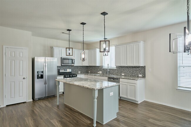 Building Photo - 4201 Amber Ruse Dr