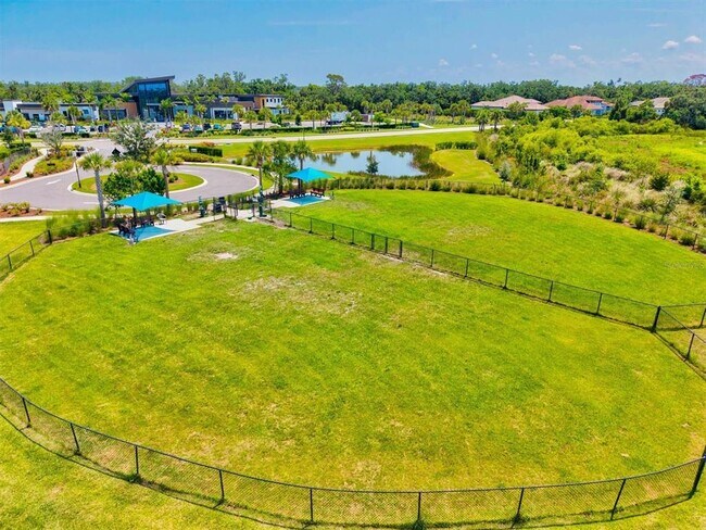 Building Photo - 9312 Tequila Sunrise Dr