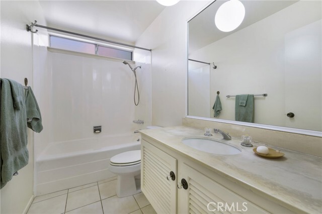 Building Photo - 26501 Cortina Dr