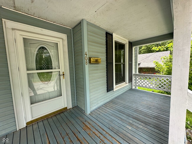Building Photo - 408 W Walnut St