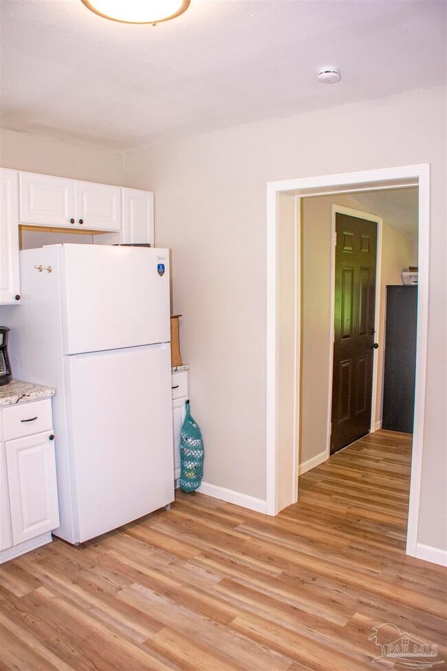 Building Photo - 5357 Locklin Ave