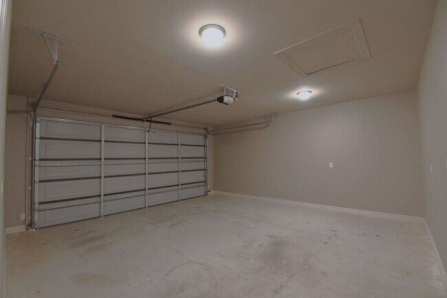 Building Photo - 15542 County Rd 178