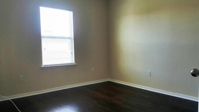 Building Photo - 13778 Summerport Trail Loop