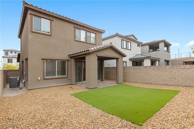 Building Photo - 2383 Ridgeline Wash St