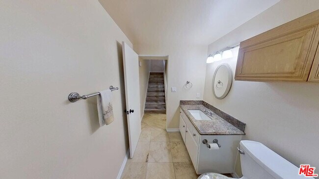 Building Photo - 4754 La Villa Marina