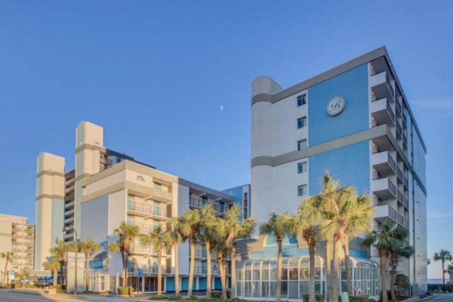 Building Photo - 2300 N Ocean Blvd