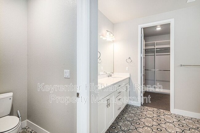 Building Photo - 533 Red Thistle Dr