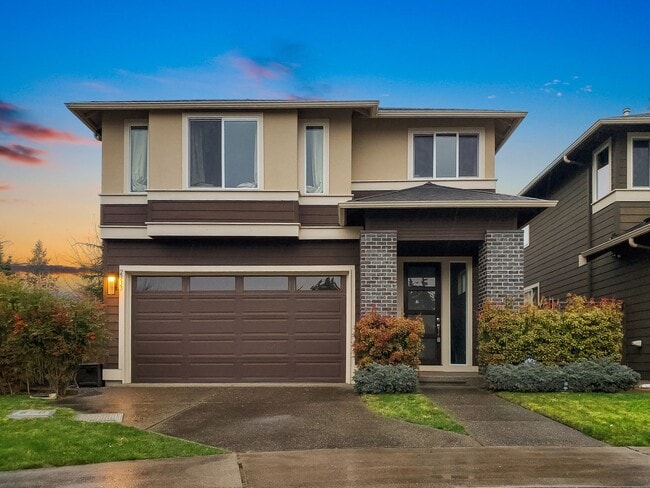 Building Photo - Luxury 2-Story house in private Cul de Sac
