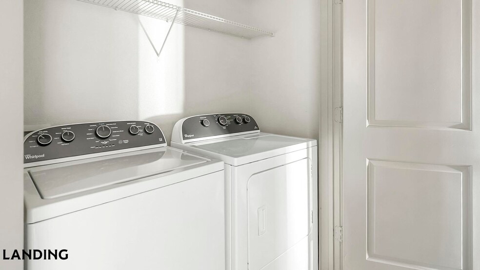 Building Photo - 18021 Kingsland Blvd