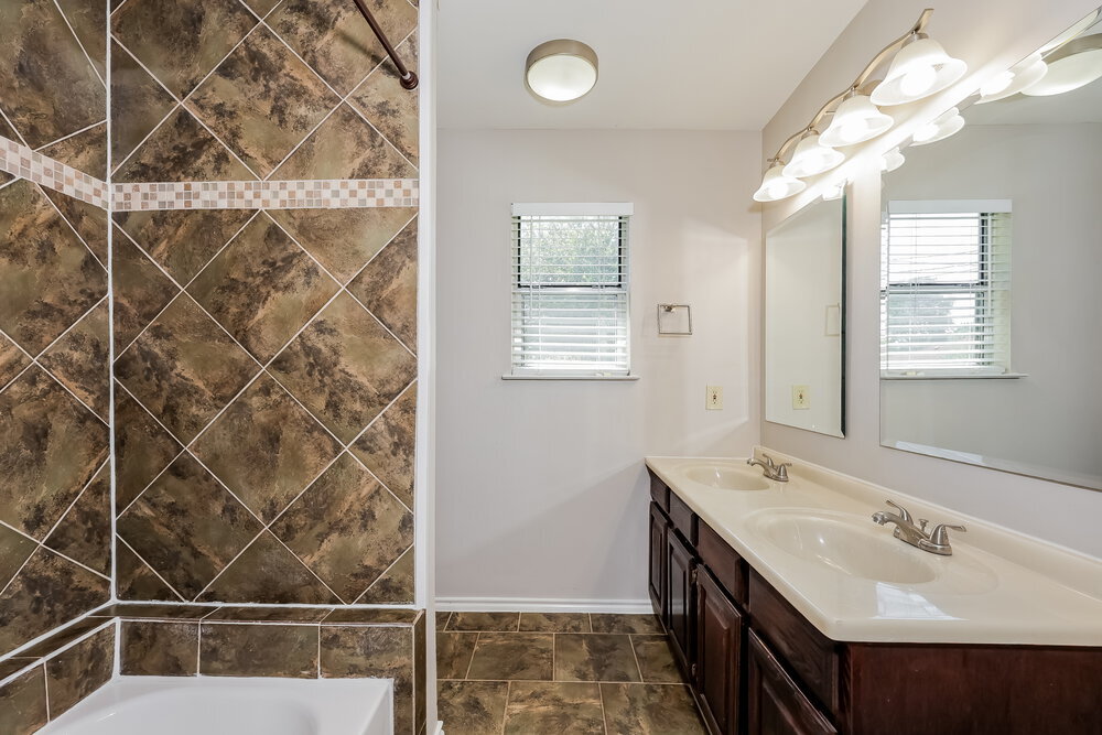 Building Photo - 1224 Nicole Way