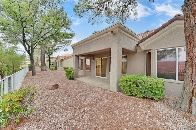 Building Photo - 2832 Dry Plains Dr