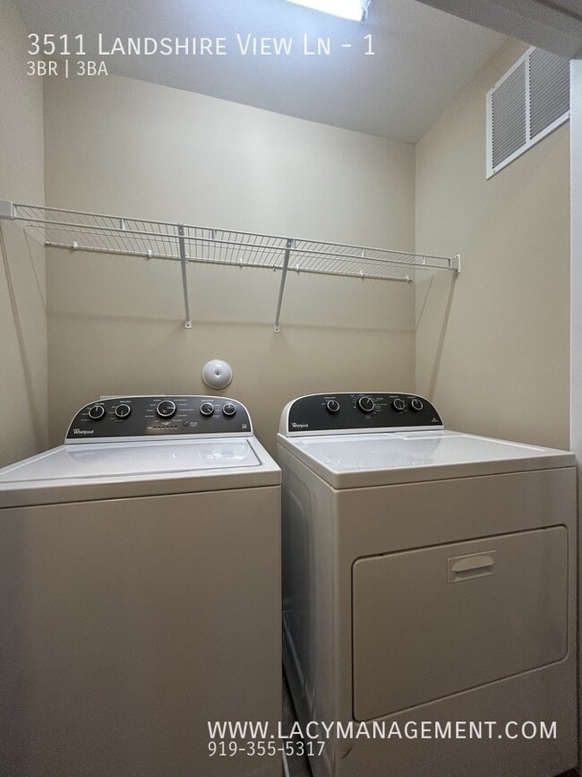 Building Photo - 3511 Landshire View Lane