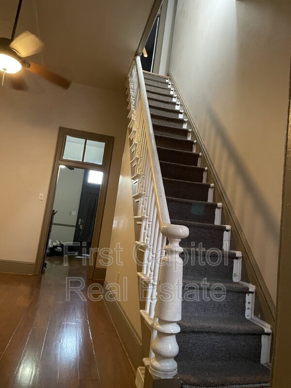 Building Photo - 145 S Beaver St