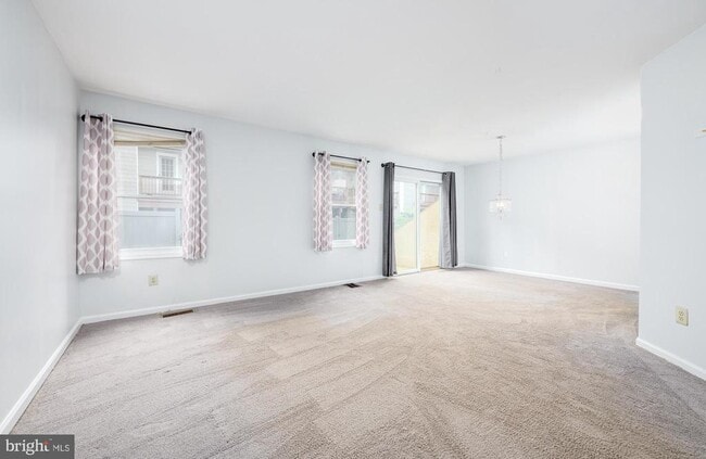 Building Photo - 77 Bunker Hill Ct