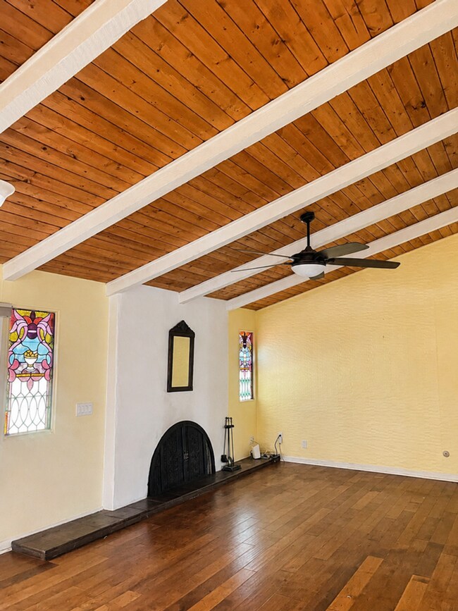 Building Photo - 5786 N.Woodson Ave.