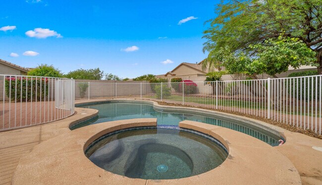 Building Photo - 7798 E Buteo Dr