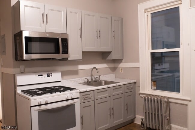 Building Photo - 108 Berkshire Pl
