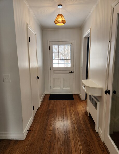 Building Photo - 21 Roberta Rd