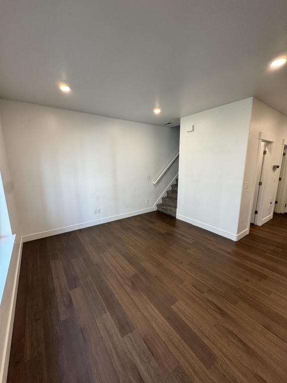 Building Photo - 270 E 1825 N