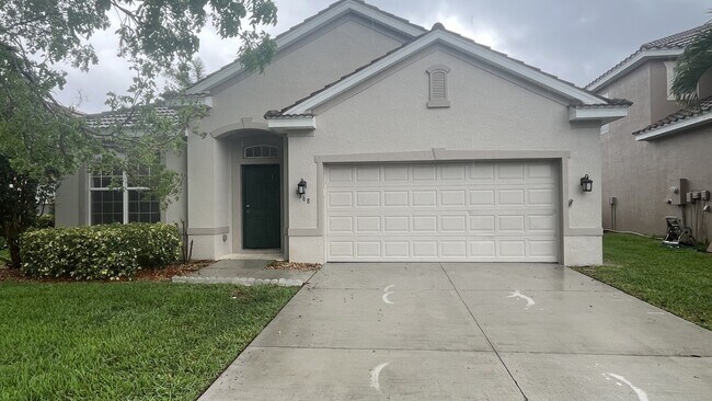 Primary Photo - 9368 Via San Giovani St