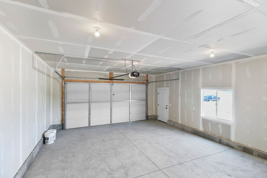 Building Photo - 1322 E 1220 N