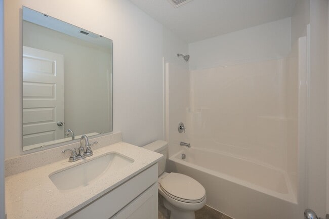 Building Photo - 3 bedroom, Two and Half bath townhome in the heart of Westfield