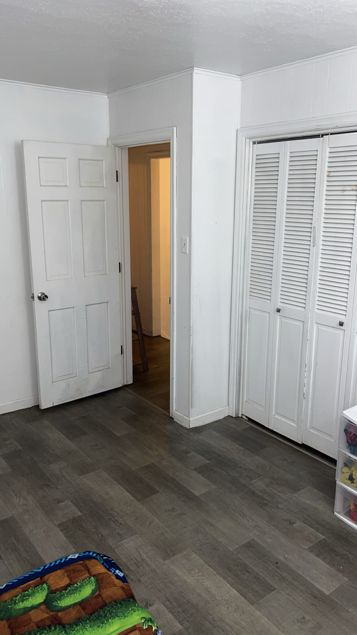 Building Photo - 803 Zollinger Rd