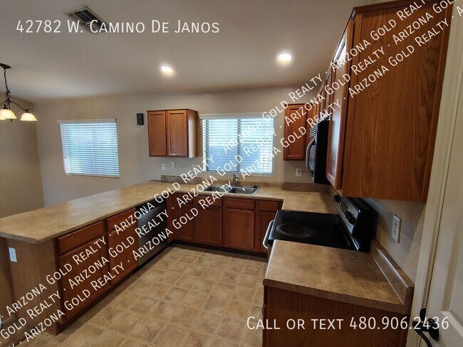 Building Photo - 42782 W Camino de Janos