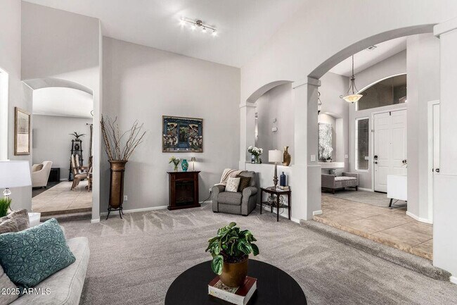 Building Photo - 42422 W Bravo Dr