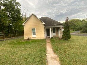 Building Photo - Studio Apartment includes washer / dryer