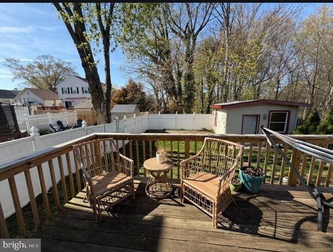 Building Photo - 131 E Ormond Ave