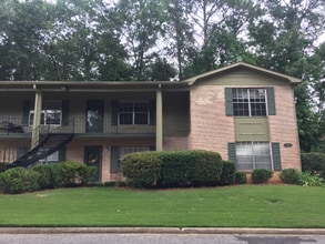 Building Photo - 2815 Georgetown Dr