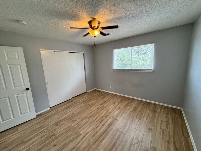 Building Photo - 3234 Heatherton Dr