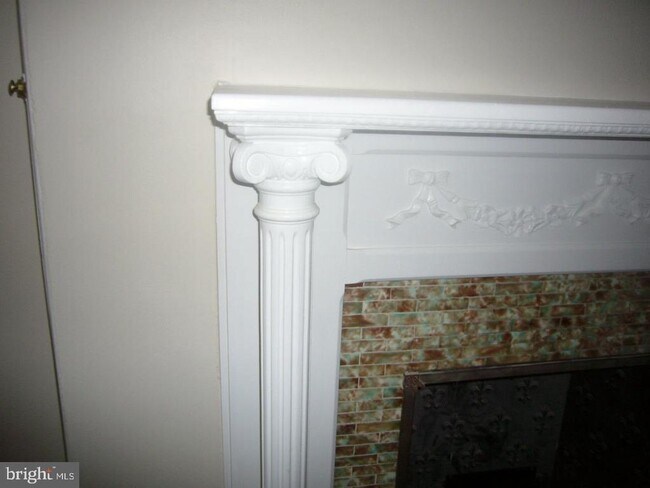 Building Photo - 308 S Church St